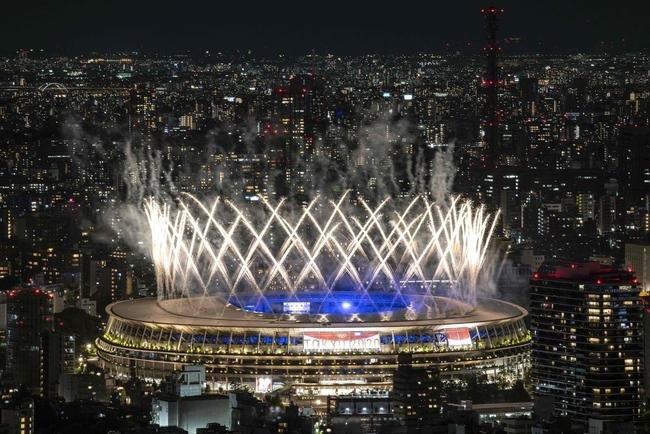 Fogos na Cerim�nia de Encerramento dos Jogos de T�quio