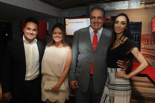 Personalidades na cerimnia do 16 Trofu Tel Santana