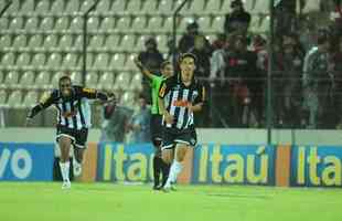 Pelo Brasileiro de 2010, na Arena do Jacar, o Atltico goleou Flamengo por 4 a 1. Os tentos foram marcados por Renan Oliveira, duas vezes, Diego Tardelli e Obina.