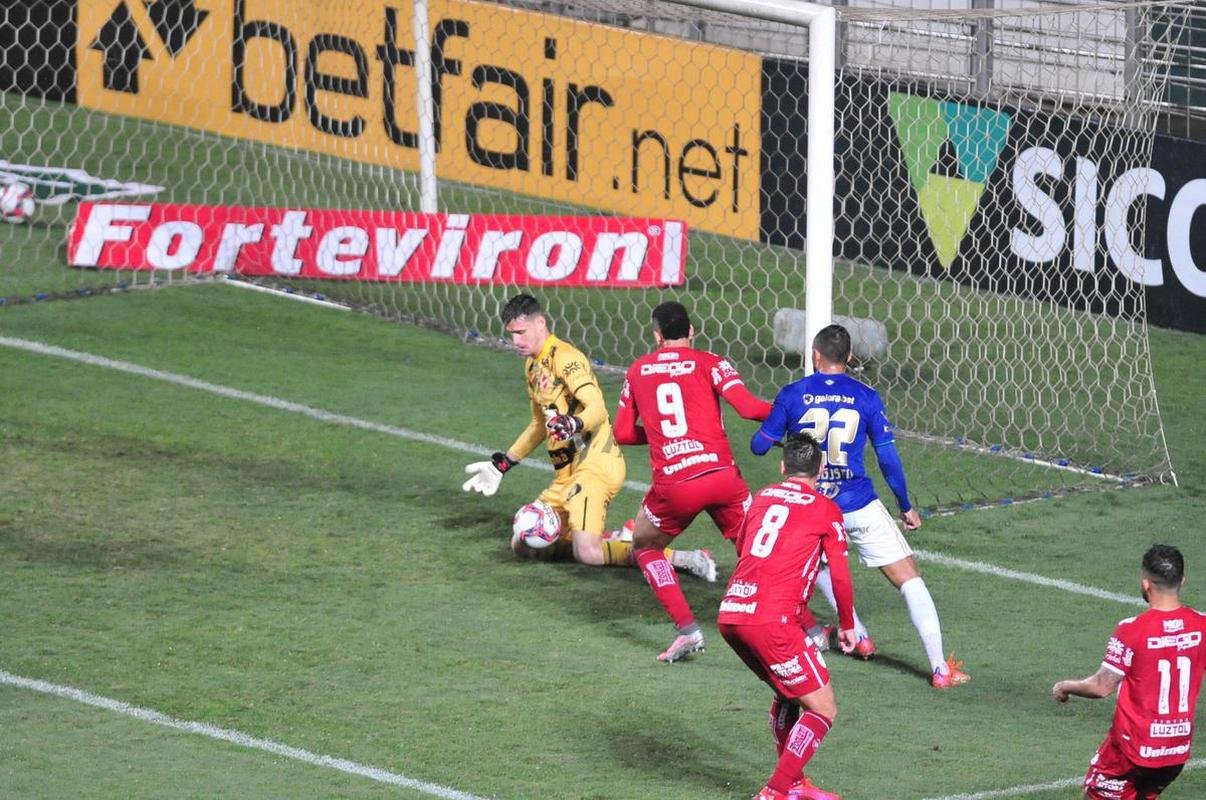Fotos de Cruzeiro x Vila Nova-GO, no Independncia, em Belo Horizonte, pela 33 rodada da Srie B