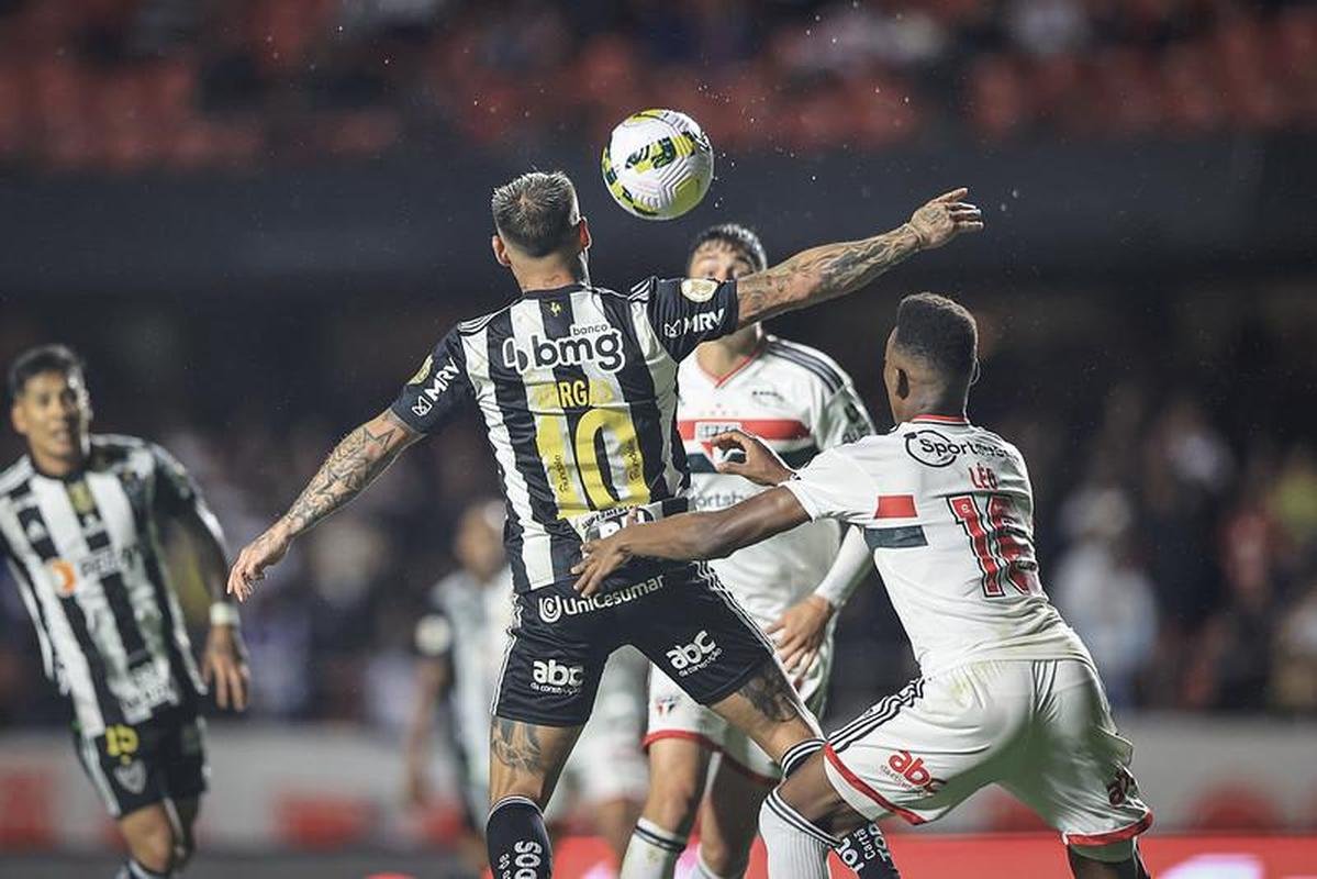 So Paulo e Atltico se enfrentaram nesta tera-feira (1/11) pela 35 rodada do Campeonato Brasileiro