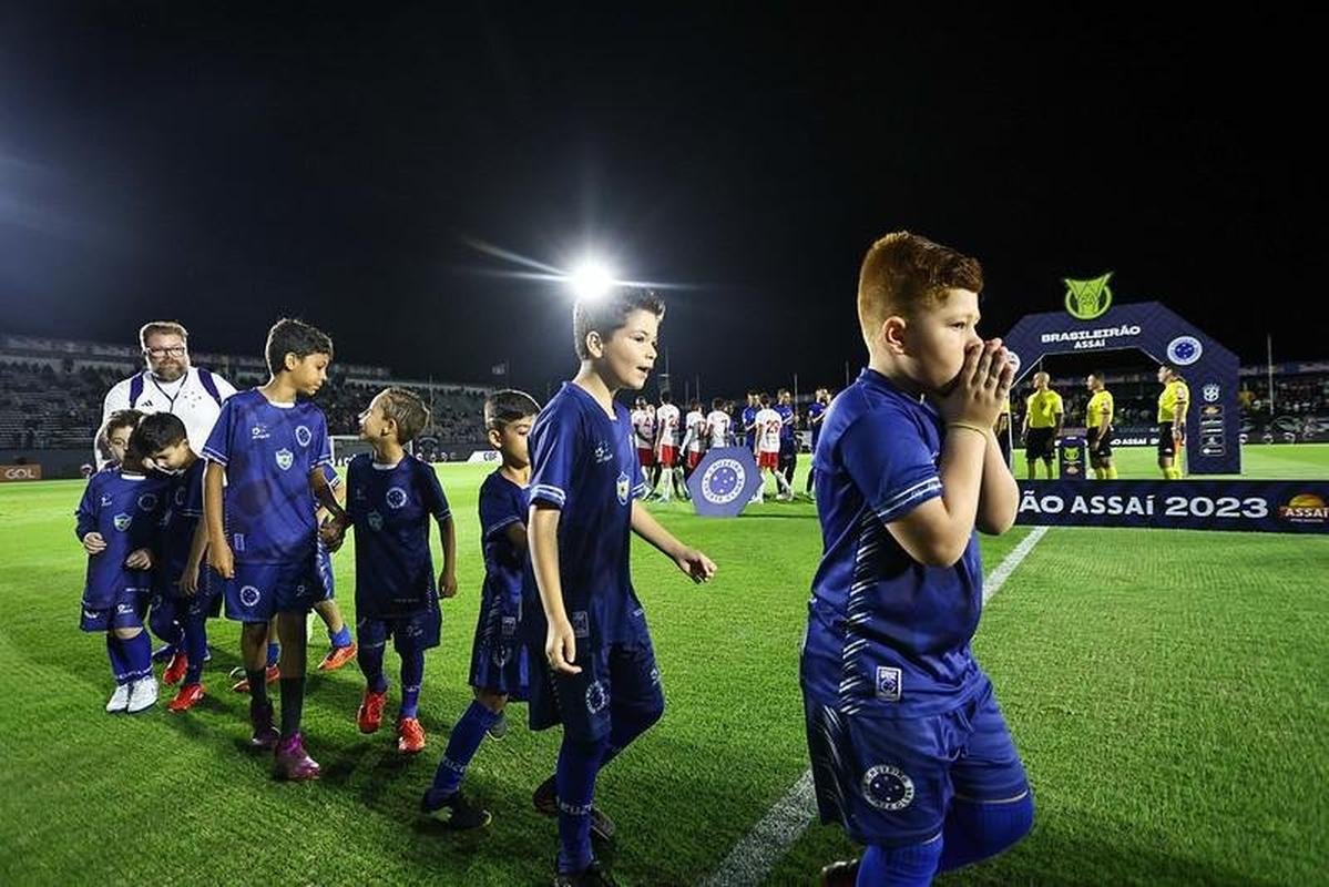 Pela terceira rodada do Campeonato Brasileiro, Cruzeiro vence Red Bull Bragantino por 3 a 0,  em Bragana Paulista