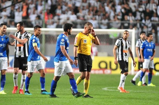 Torcida do Cruzeiro compareceu ao Independncia