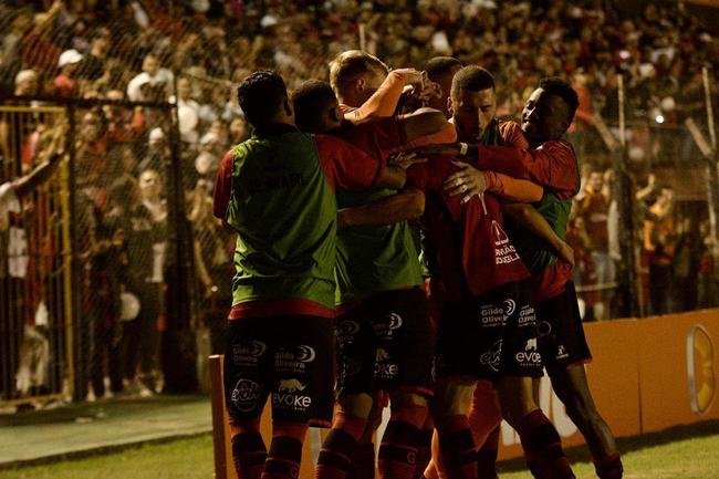 Nesta quarta-feira (26/4), o Atltico visitou o Brasil de Pelotas no Estdio Bento de Freitas, em Pelotas, pela terceira fase da Copa do Brasil.