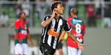 Marcos Rocha celebra gol feito contra a Portuguesa, no Independncia