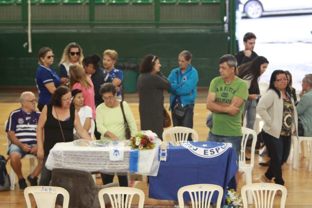 Salom, de 86 anos, morreu na madrugada de tera-feira (10) em Belo Horizonte