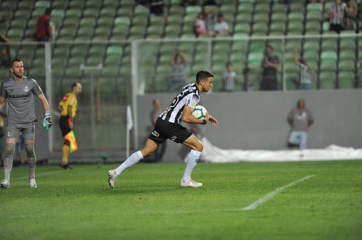 Fotos do jogo entre Atltico e Grmio