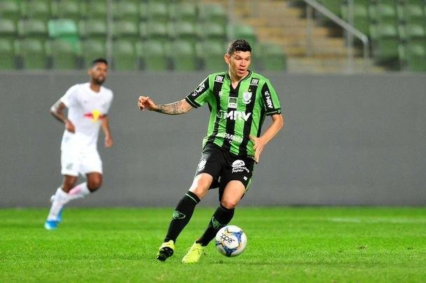 Amrica vence o Bragantino no Independncia e entra no G4 da Srie B