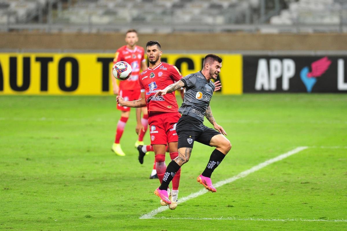 Fotos do jogo entre Atltico e Tombense, neste sbado, pela semifinal do Campeonato Mineiro