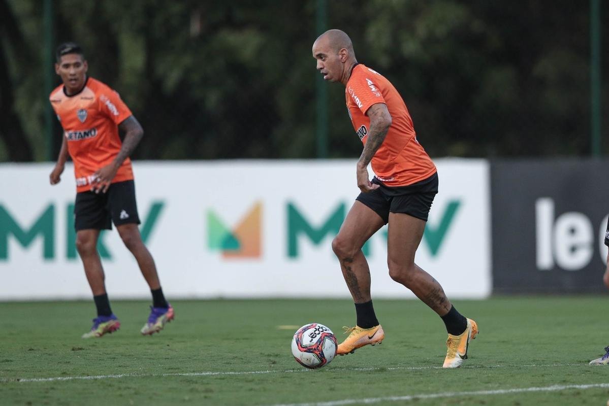 Com novo uniforme de treino, Atlético fechou nesta sexta-feira sua preparação para enfrentar o Athletic, às 19h deste sábado, no Independência, pela 11ª rodada do Campeonato Mineiro
