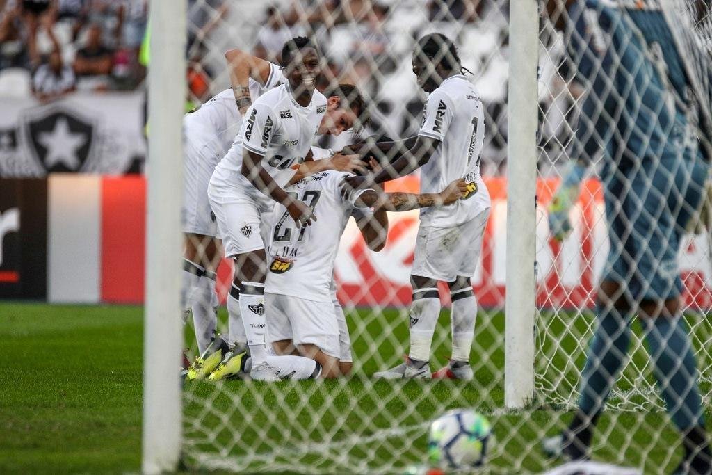 Veja as imagens do jogo entre Botafogo x Atltico, realizado no estdio Nilton Santos, no Rio de Janeiro