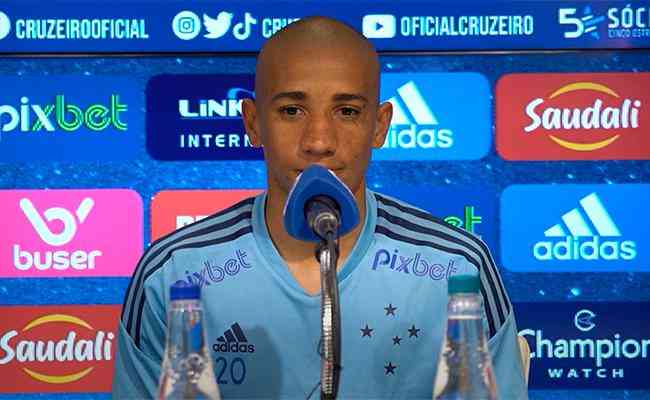 Pablo Siles concedeu, nesta sexta (22), primeira entrevista como jogador do Cruzeiro
