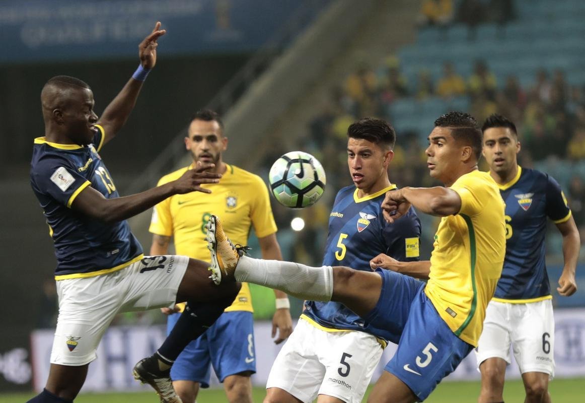 Brasil e Equador se enfrentaram, na Arena do Grmio, pela 15 rodada das Eliminatrias para a Copa