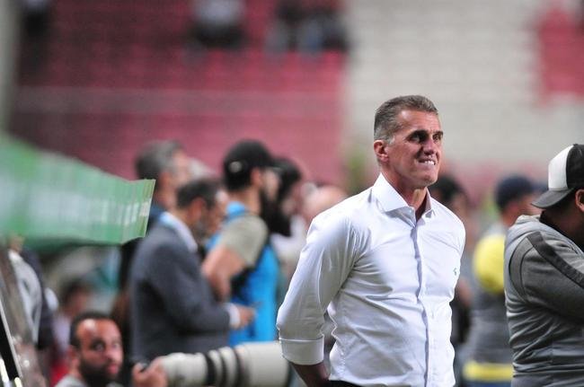 Fotos da partida entre Amrica e So Paulo, nesta quinta-feira (18), no Independncia, em Belo Horizonte, pelas quartas de final da Copa do Brasil.