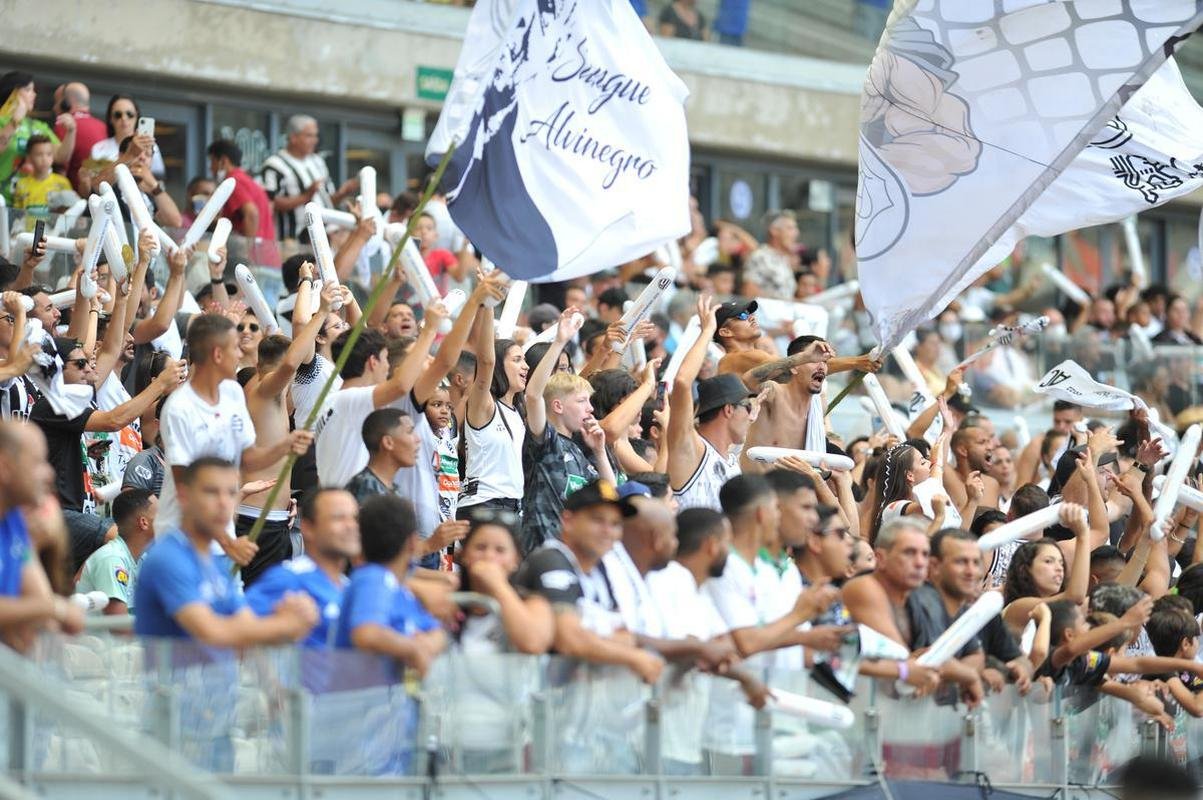 Fotos das torcidas de Athletic e Cruzeiro, no Mineiro, em Belo Horizonte, pela semifinal do Campeonato Mineiro