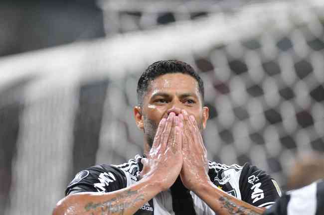 Paulinho quer Galo com 'faca entre os dentes' em jogos da