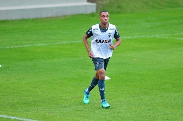 Fotos da apresentao e primeiro treino de Leandrinho no Atltico