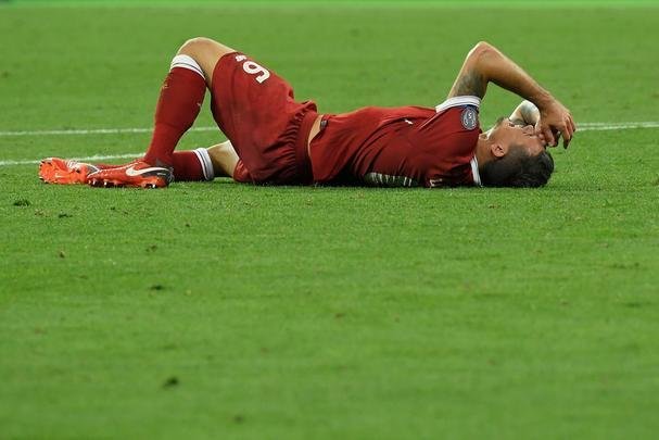 Decepo de jogadores e torcedores do Liverpool com perda do ttulo da Liga dos Campees para o Real