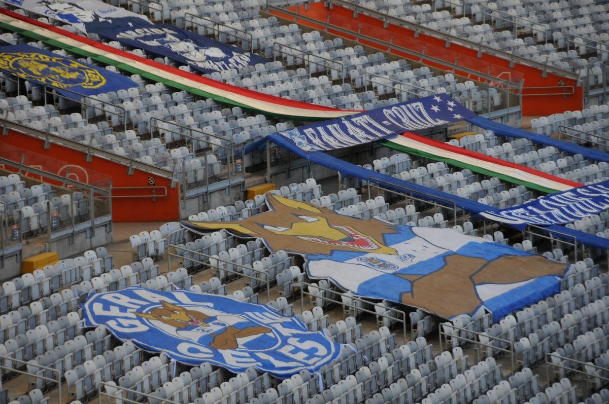 Cruzeiro enfrentou a URT, pela 10 rodada do Estadual