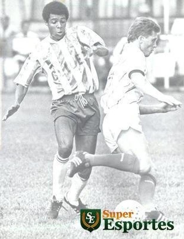 Ronaldo Luiz com a camisa de 1990