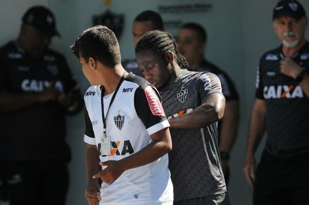 Imagens do treino na Cidade do Galo