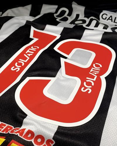 Atlético apresenta novos uniformes para a temporada 2021