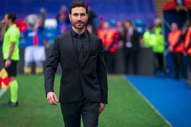 Roy Kent, jogador que se torna auxiliar tcnico de Ted Lasso