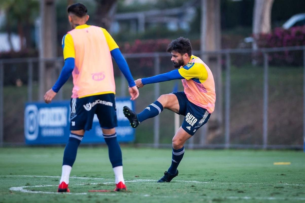 Imagens do treino do Cruzeiro na Toca da Raposa II nesta tera-feira (21/09)