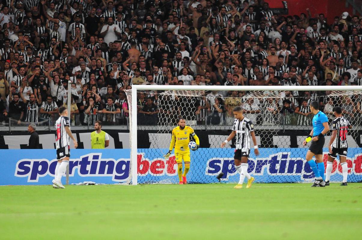 Fotos do jogo entre Atltico x Libertad, pela Copa Libertadores