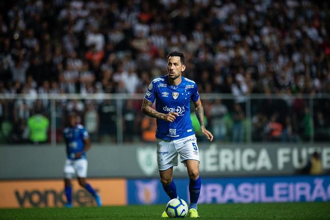 Ariel Cabral - Em 2020, foi emprestado ao Gois. Voltou ao Cruzeiro em 2021 e, no ano passado, esteve no Racing. Ele deixou o clube ao fim da ltima temporada e est sem clube.