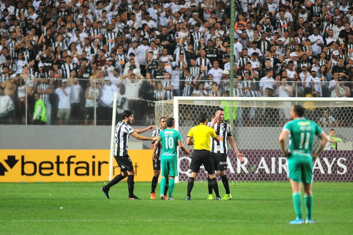 Fotos do duelo entre Atltico e La Equidad pela Copa Sul-Americana, no Independncia