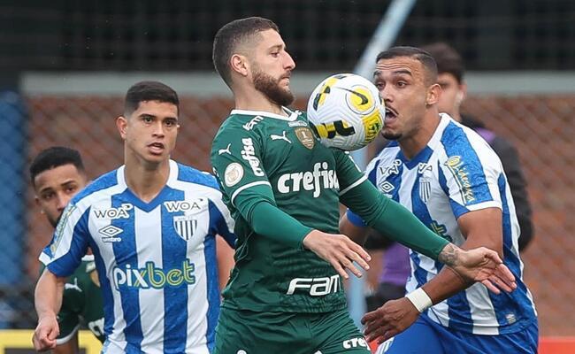 Avaí e Palmeiras empataram por 2 a 2 no duelo do primeiro turno, na Ressacada