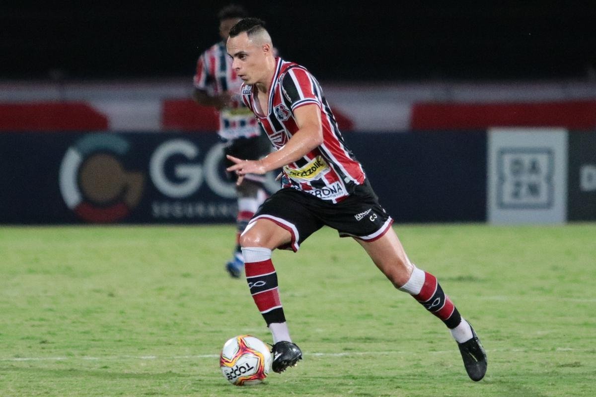 No Arruda, Jacuipense saiu na frente, com Railan. Mayco Félix, com dois gols, virou para o Santa. Os dois gols de Dinei, viraram novamente o placar, mas, nos minutos finais, Toty empatou para o Tricolor.