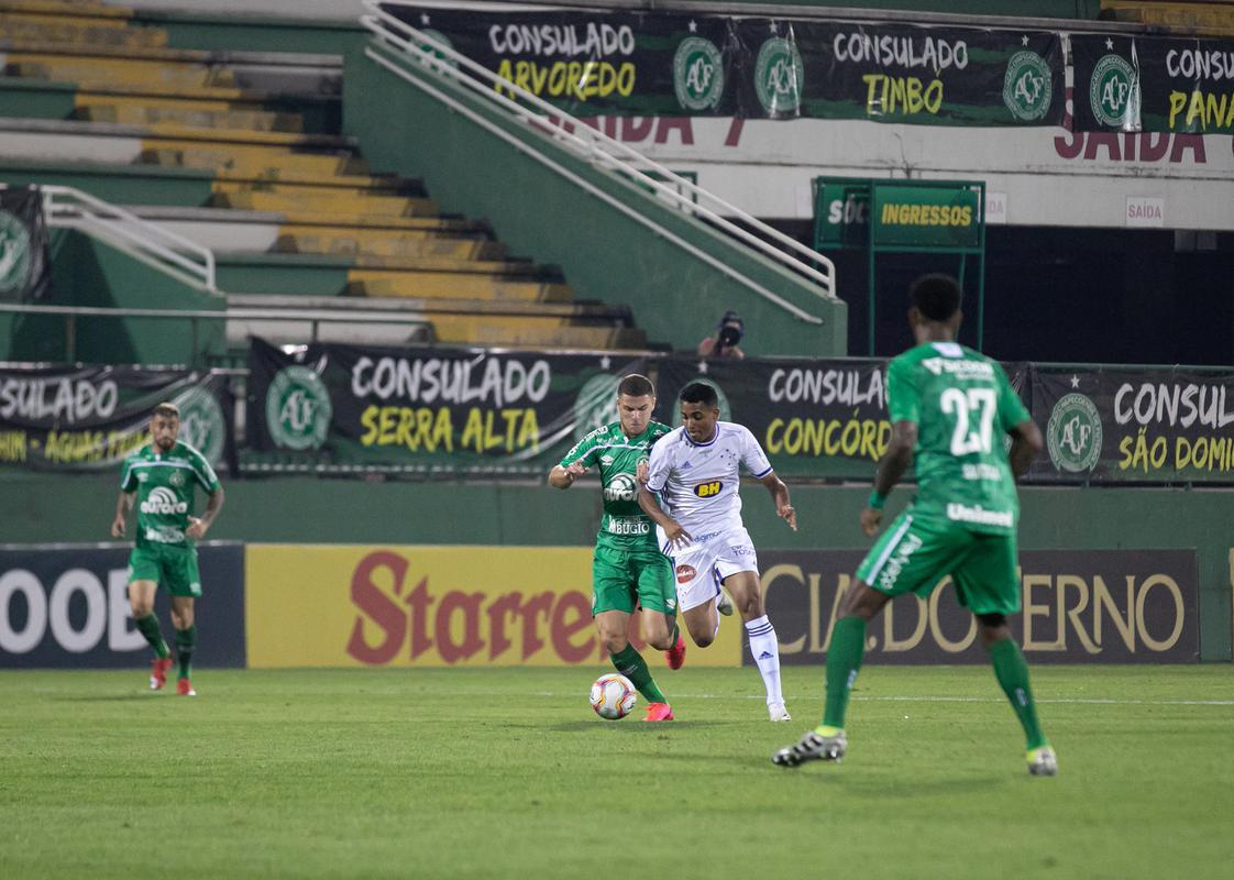 Fotos do jogo entre Chapecoense e Cruzeiro, na Arena Condá, em Chapecó, pela 23ª rodada da Série B do Campeonato Brasileiro