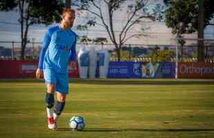 Cruzeiro encerrou preparao para jogo com Palmeiras em treino fechado na Toca da Raposa II