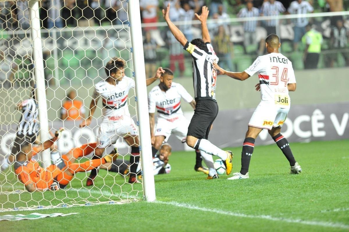 Atltico e So Paulo fizeram duelo no Independncia, pela 27 rodada do Campeonato Brasileiro