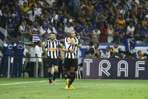 Imagens da deciso entre Cruzeiro e Atltico no Mineiro