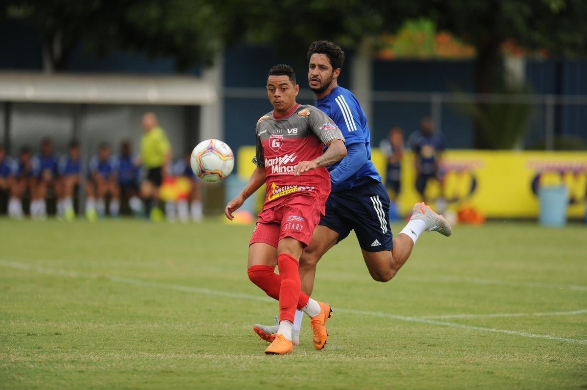 Cruzeiro e Guarani de Divinpolis se enfrentam em jogo-treino neste sbado na Toca II