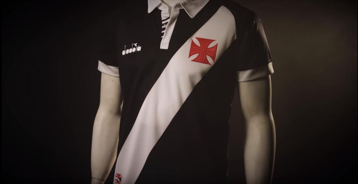Vasco apresentou detalhes do uniforme 1 que ainda ser lanado pela Diadora