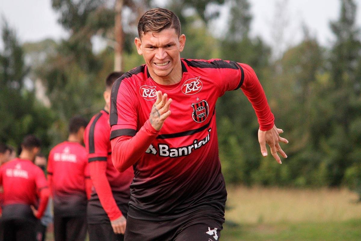 Jnior Viosa (atacante)