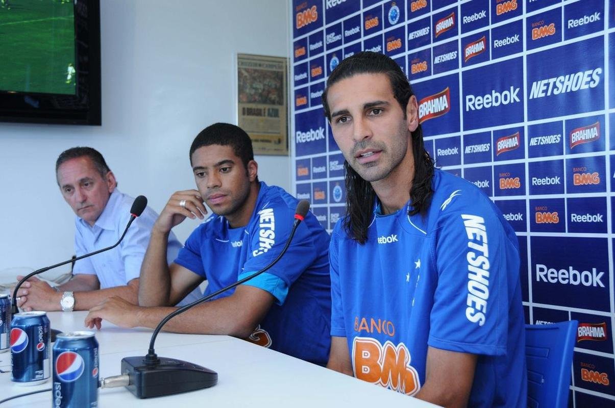 Leandro Guerreiro atuou pelo Cruzeiro entre 2011 e 2013 e pelo Amrica entre 2014 e 2016