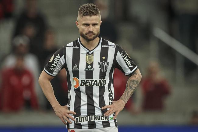 Neste domingo (17), o Atltico enfrentou, em Curitiba, o Athletico-PR pela 2 rodada da Srie A do Campeonato Brasileiro. A partida foi realizada na Arena da Baixada.