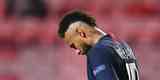 Brasileiro Neymar, do PSG, ficou muito abalado com a perda da Liga dos Campees para o Bayern de Munique. Na final, em Lisboa, alemes venceram por 1 a 0, gol de Coman