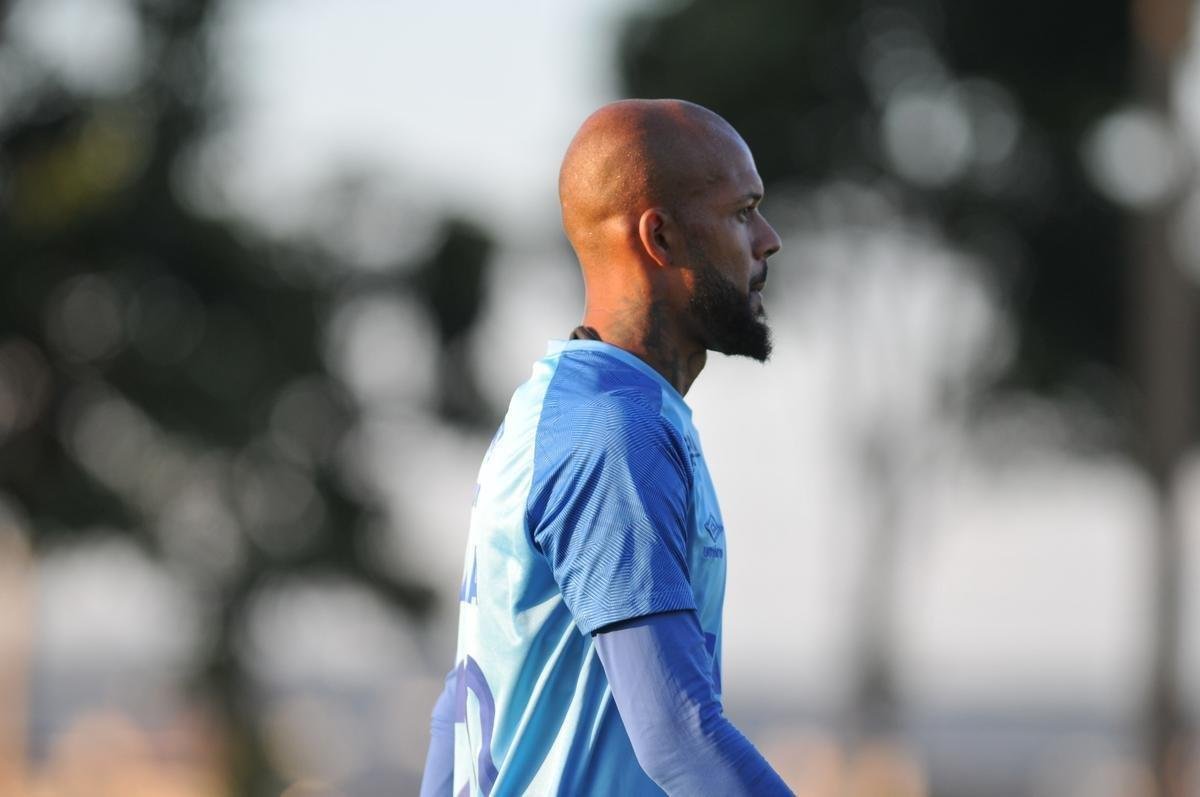 Aps conquistar o Mineiro, jogadores do Cruzeiro voltaram ao trabalho nesta tera-feira