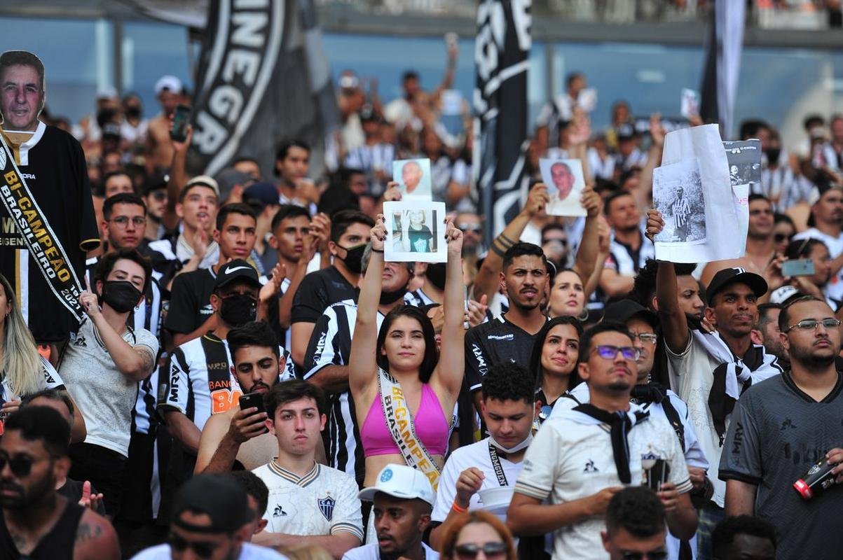 Festa da torcida do Atltico, no Mineiro, no jogo em que o time ergueu a taa de campeo brasileiro, diante do RB Bragantino