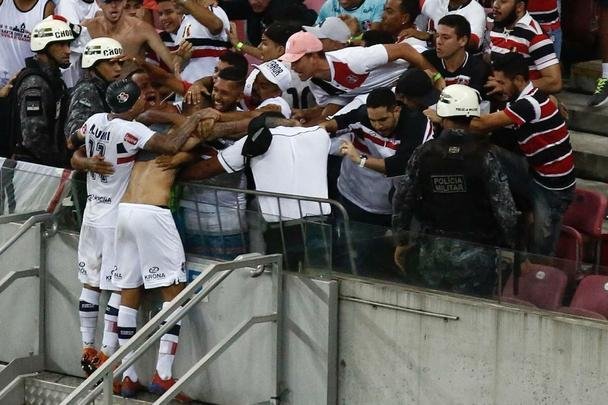 Tricolor do Arruda enfrenta Cavalo de Aço, na Arena de Pernambuco, em partida válida pela 15ª rodada da Série C