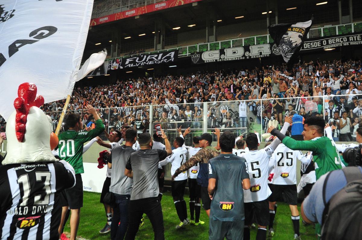 Galinho vence o Fluminense por 3 a 1, de virada, no Independncia, e conquista a Taa BH