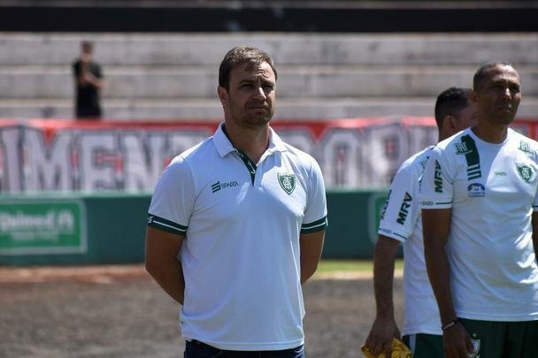 Fotos do empate por 0 a 0 entre Botafogo-SP e Amrica, em Ribeiro Preto, pela Srie B do Brasileiro
