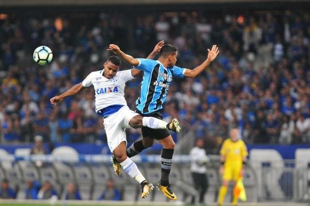 Fotos do primeiro duelo do duelo entre Cruzeiro e Grmio, no Mineiro, pela semifinal da Copa do Brasil