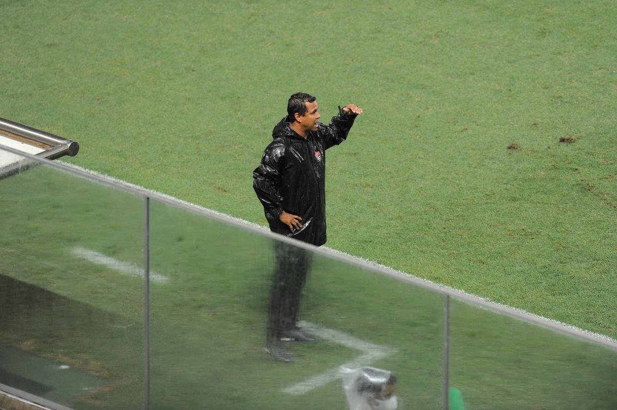 Fotos de Amrica x Vitria, no Independncia, pela 33 rodada